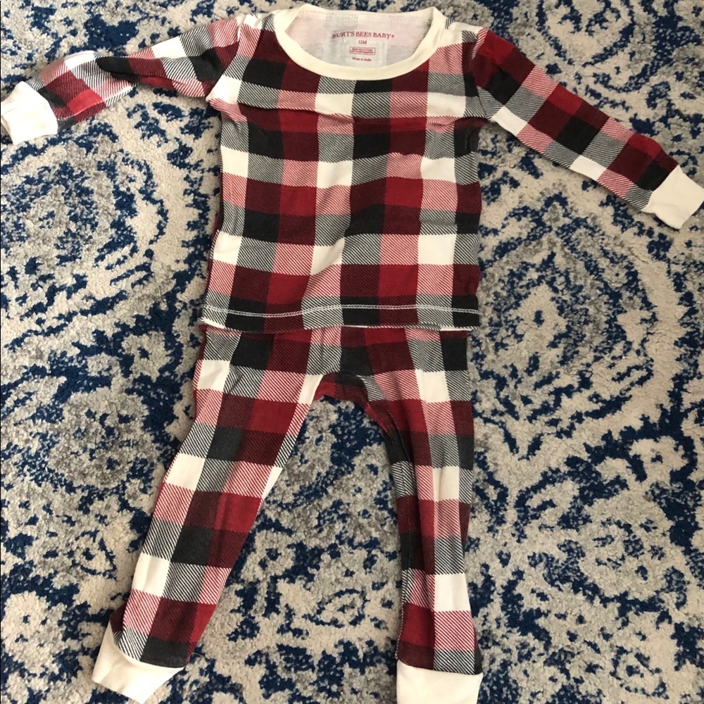 Burt’s Bees Holiday PJs